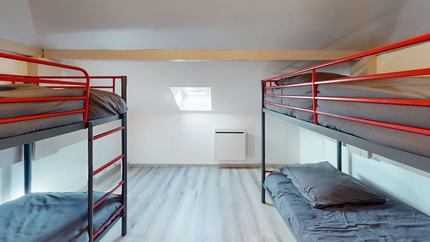 Dortoir Vue 02 • Villa Harriet ©