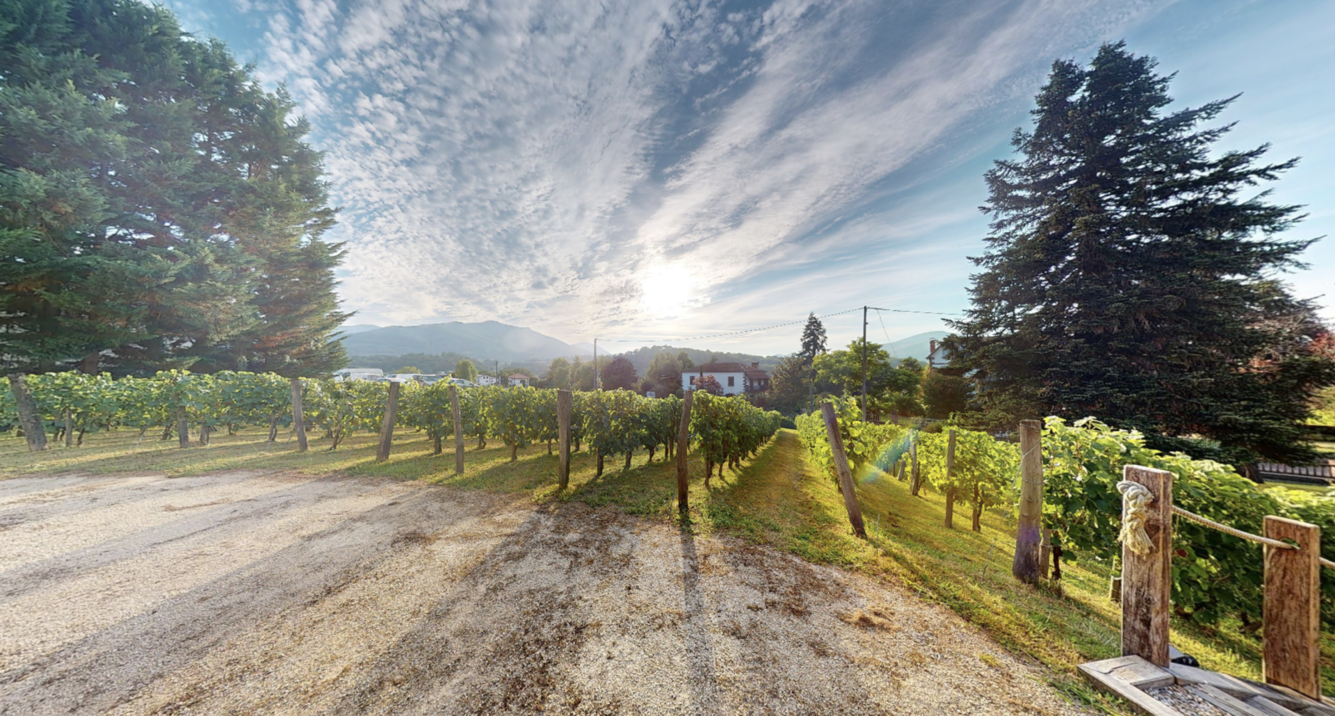 Terrasse Nord-ouest Vue Panoramique 01 • Domaine Villa Harriet ©