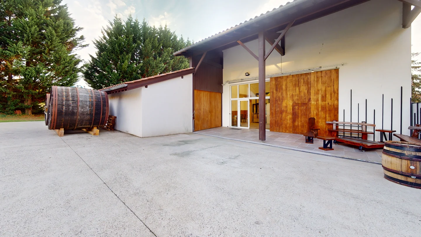 Terrasse Sud-Est Vue 01 • Domaine Villa Harriet ©