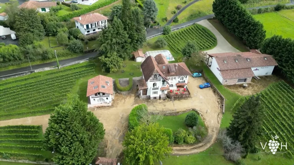 Domaine Villa Harriet • Saint-Jean-Pied-de-Port (Vue du Ciel)